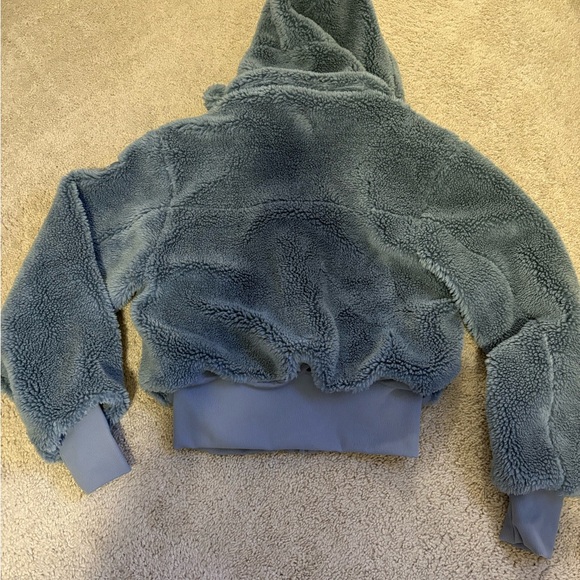 Alo Foxy Sherpa Jacket, Size Small, Steel Blue - Picture 6 of 8